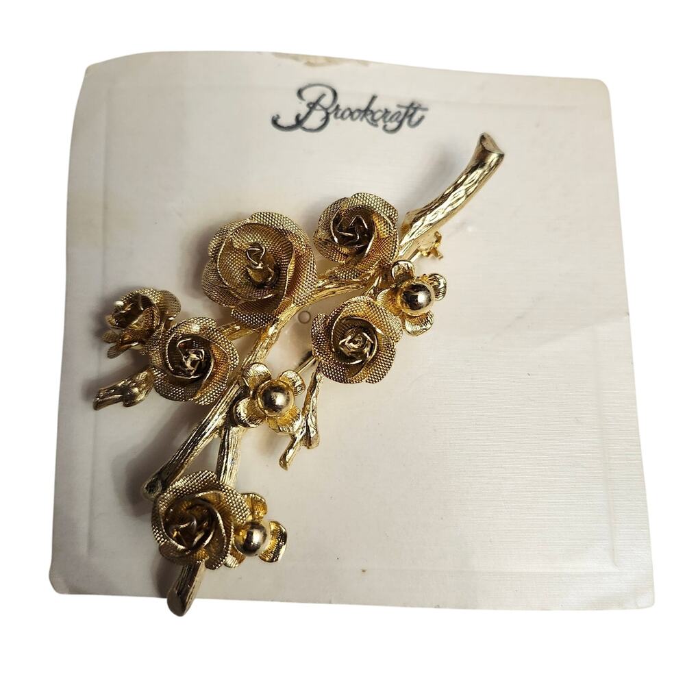 Vtg 1950s Brookcraft Gold Tone Rose  Pin Brooch On Card